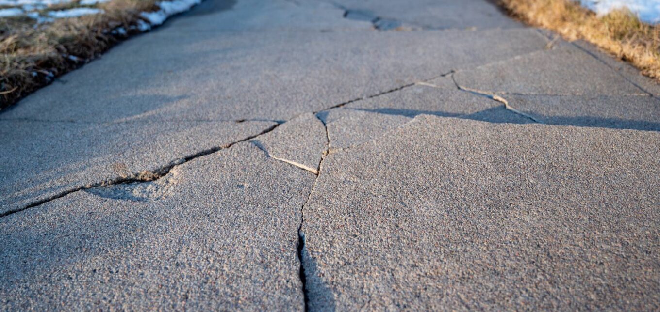Concrete Slab Crack Repair – Mother Earth News - Vimarsana News